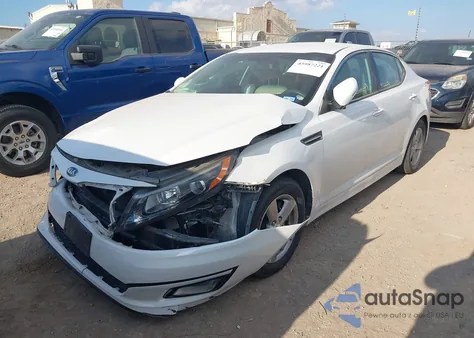 2015 Kia Optima Lx z USA, uszkodzony, nr VIN 5XXGM4A72FG380360